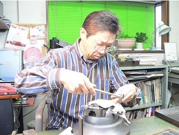 大岩信夫氏